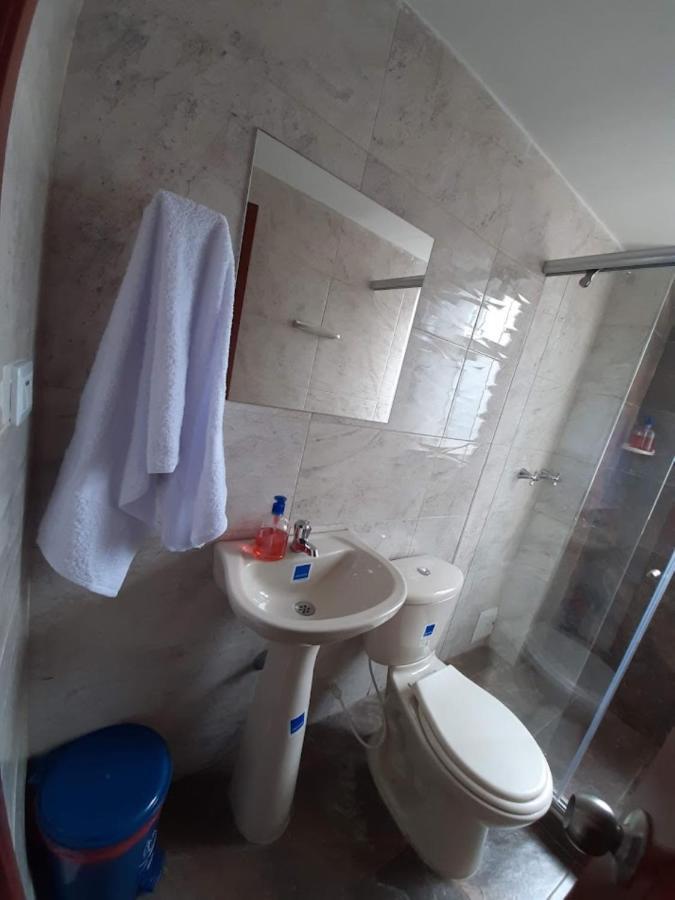 Hotel Victoria 26 Bogota Bagian luar foto